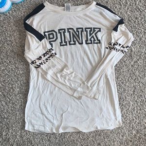 PINK vs longsleeve